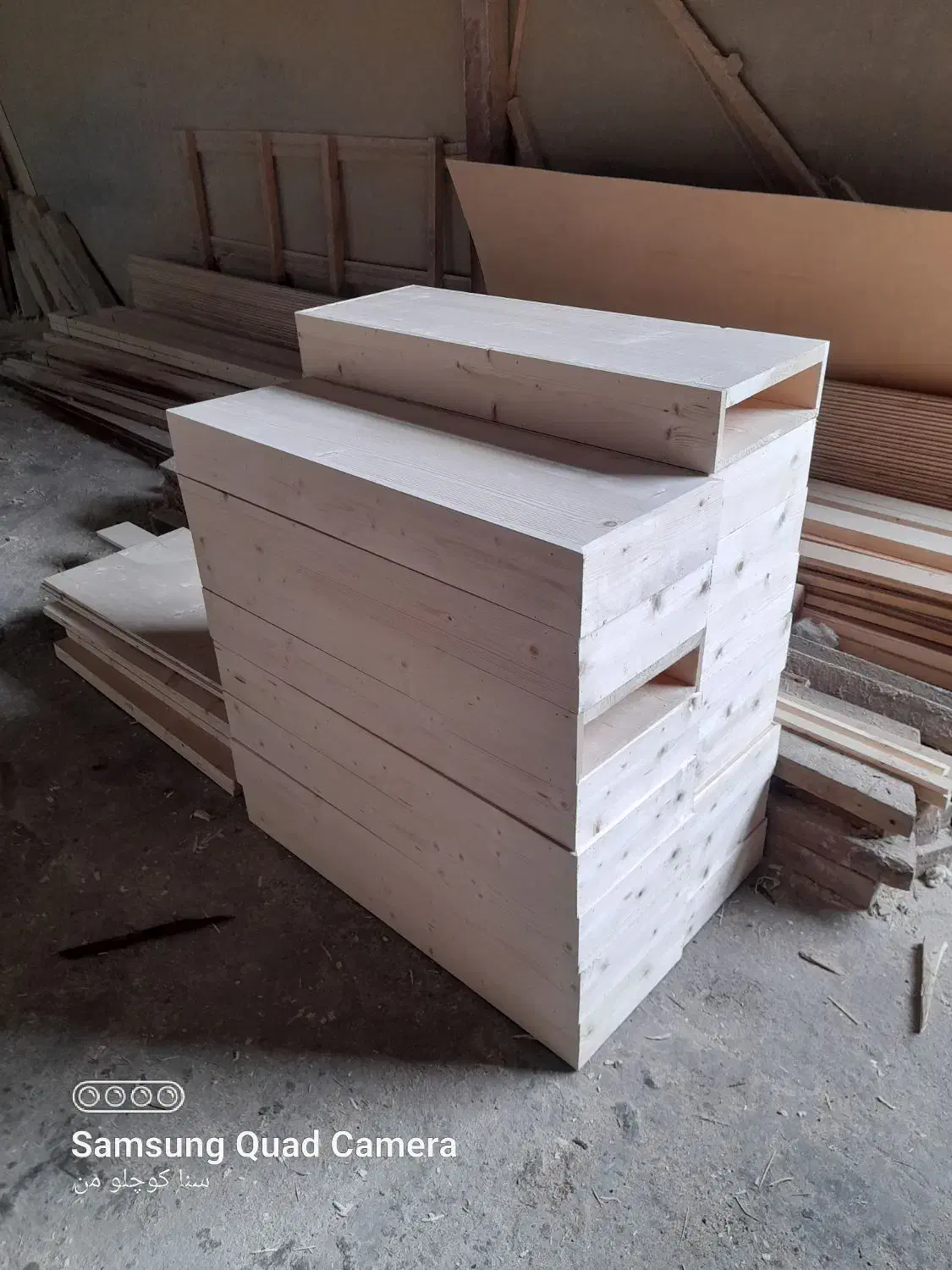 نصاب انواع پله های پلی وود چوب نراد|خدمات پیشه و مهارت|نوشهر, |دیوار