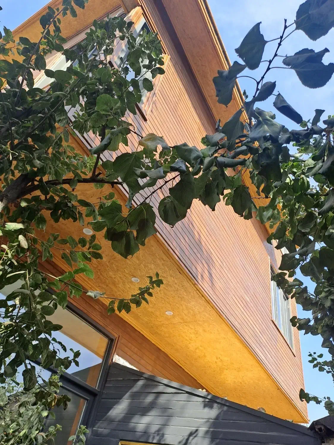 باغ ویلا سه خواب مدرن تریبلکس عمارت سپیدار|اجارهٔ آپارتمان|شهریار, رزکان|دیوار