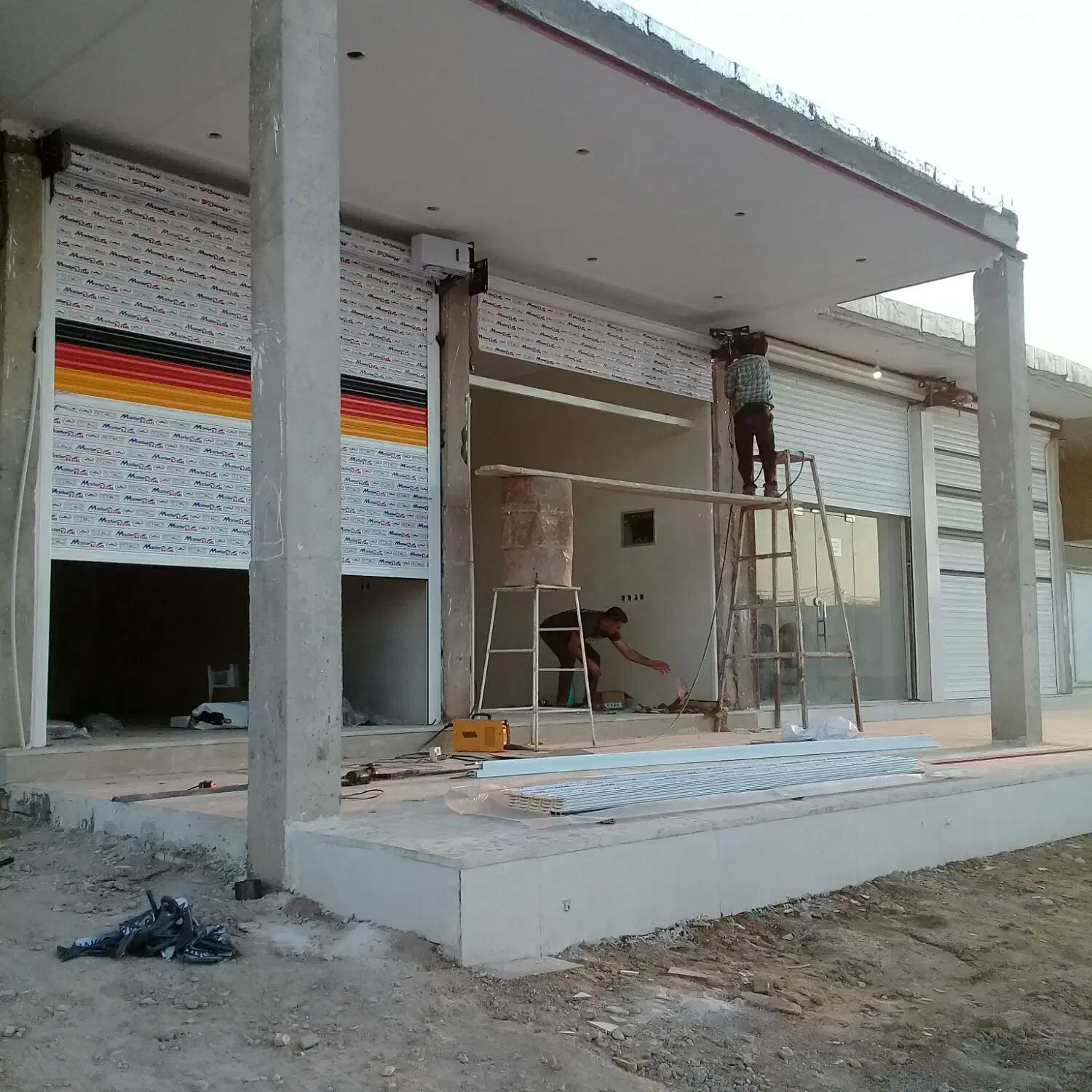 تعمیرات نصب کرکره برقی  نصب سایبان|خدمات پیشه و مهارت|اهواز, کمپلو جنوبی|دیوار