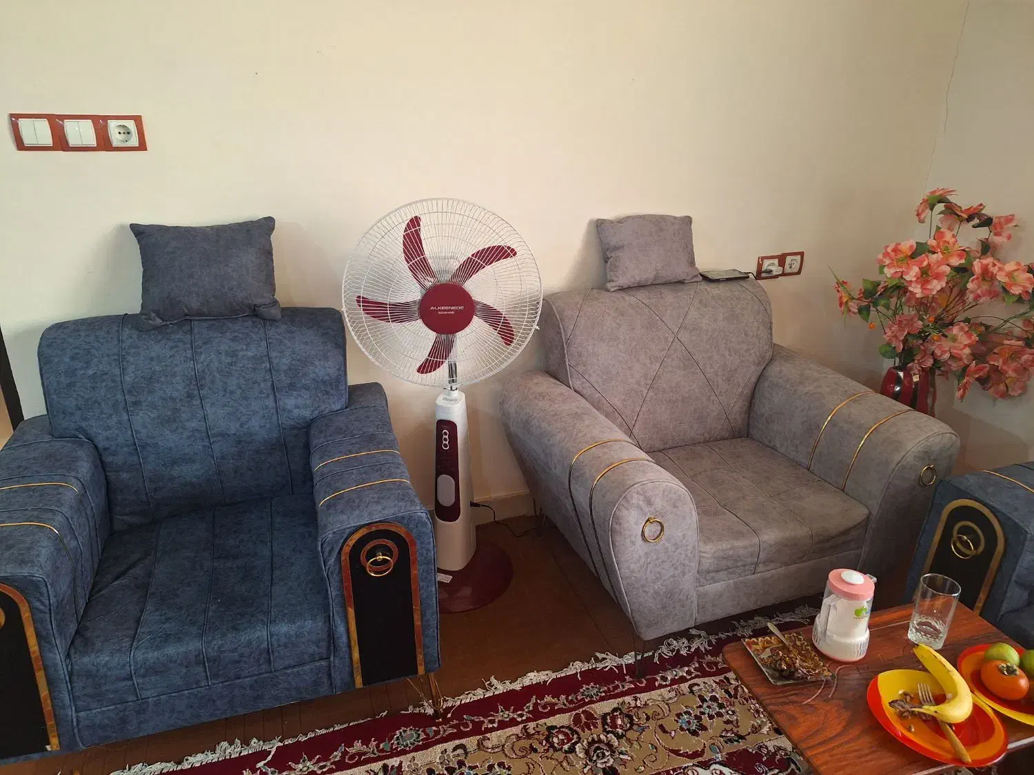 مبل خیلی تمیز وسالم|مبلمان خانگی و میز عسلی|اهواز, نادری|دیوار