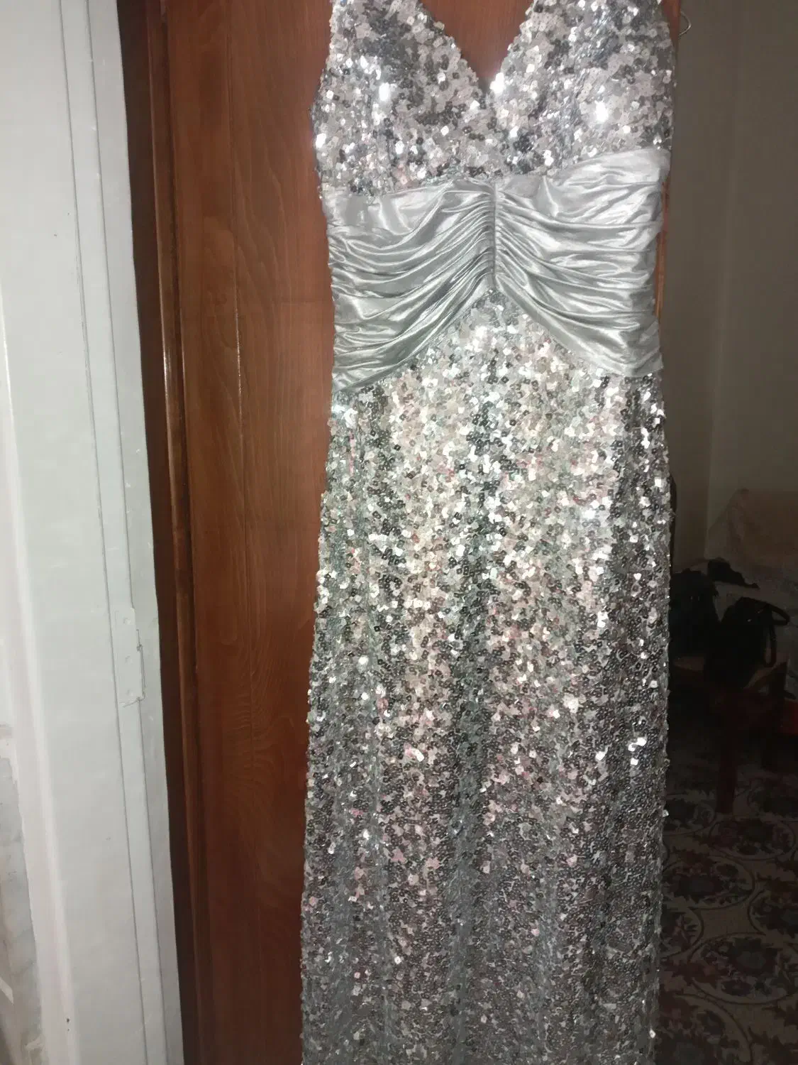 لباس زنانه|لباس|کاشان, ولیعصر|دیوار