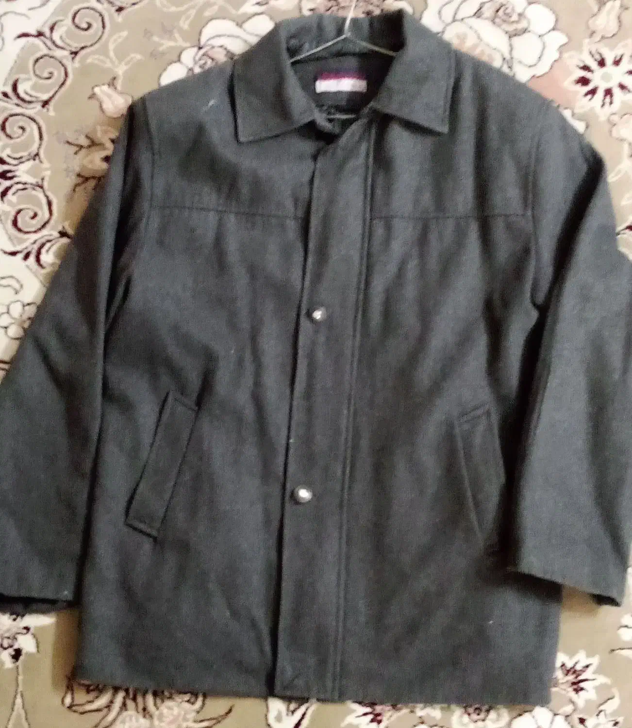 کاپشن|لباس|مشهد, حجت|دیوار