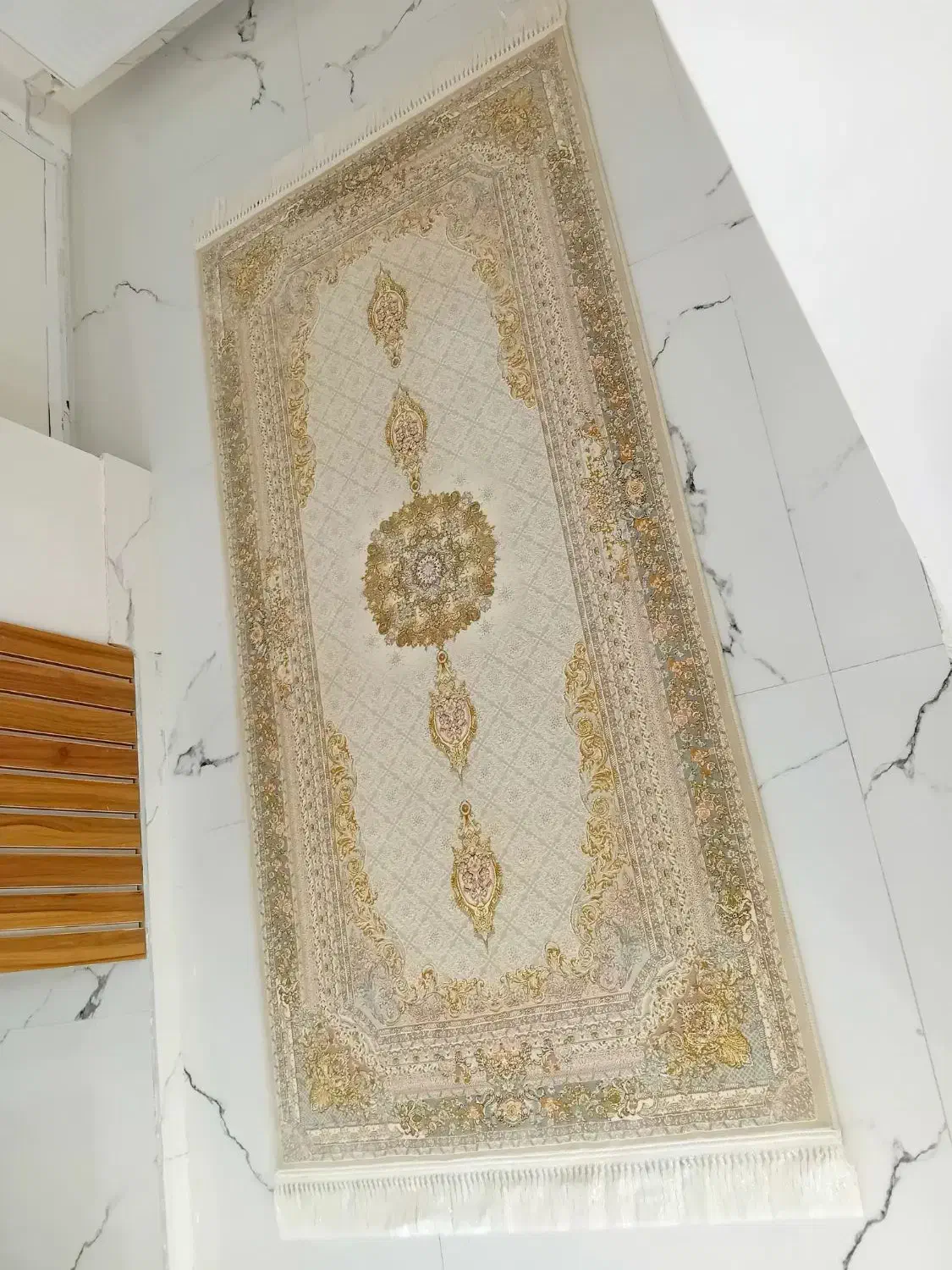 فرش ۹متری ۱۲۰۰شانه تراکم ۳۶۰۰|فرش|رستم‌آباد, |دیوار