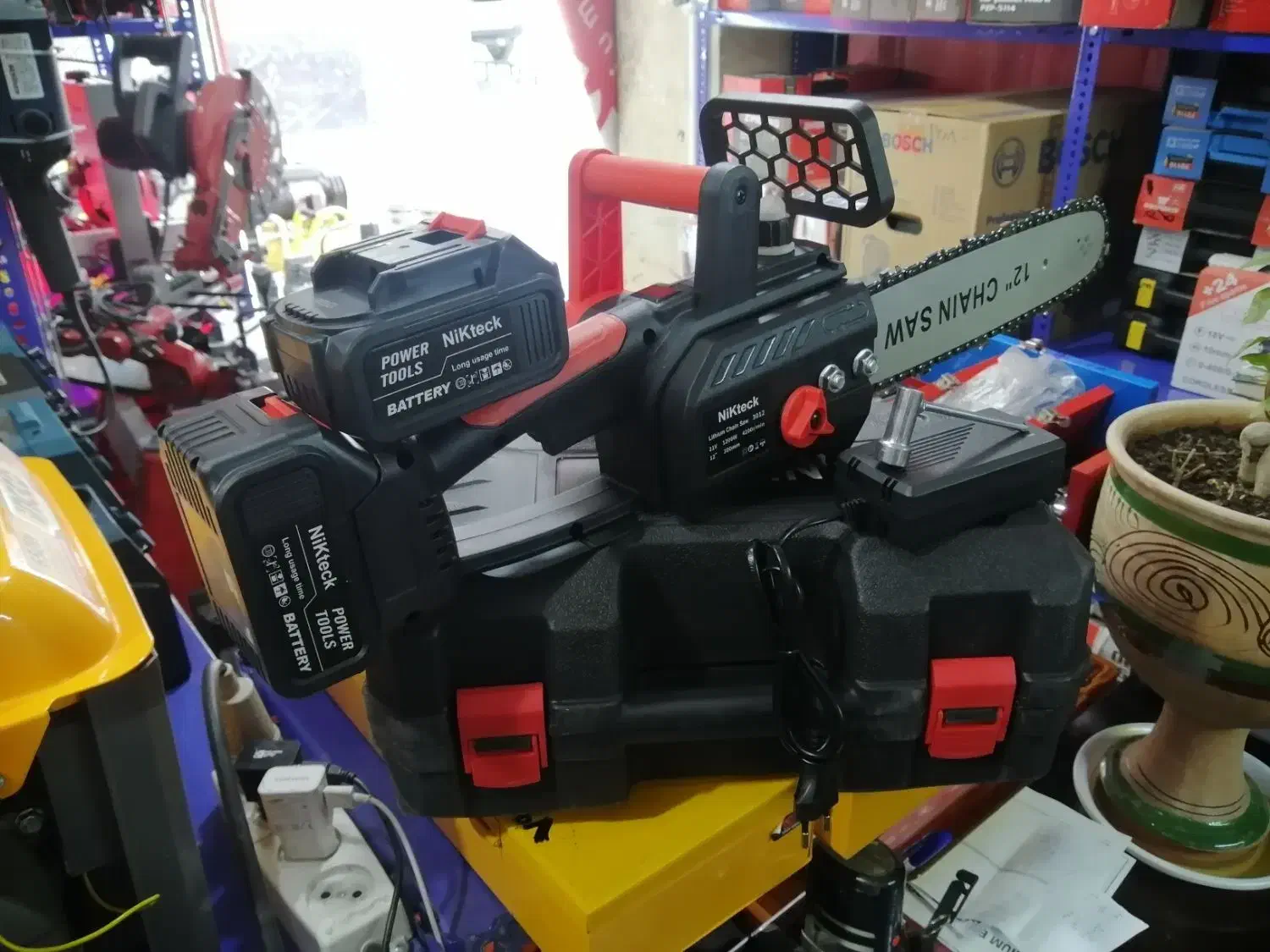 اره زنجیری بلند درختبر چوب بر شارژی نک تک|ابزارآلات|اصفهان, کشاورزی|دیوار