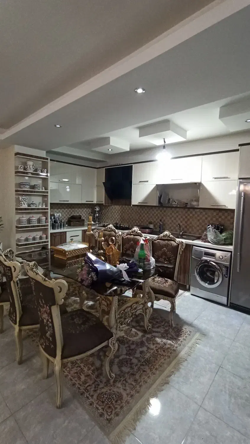 ۱۱۰ متری شهرک بعثت رو به آفتاب|فروش آپارتمان|مشکیندشت, |دیوار