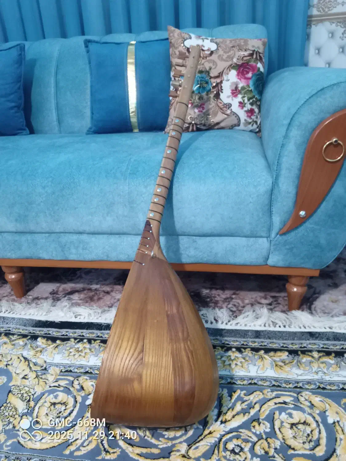 ساز قوپوز|سازهای سنتی|مشگین شهر, |دیوار