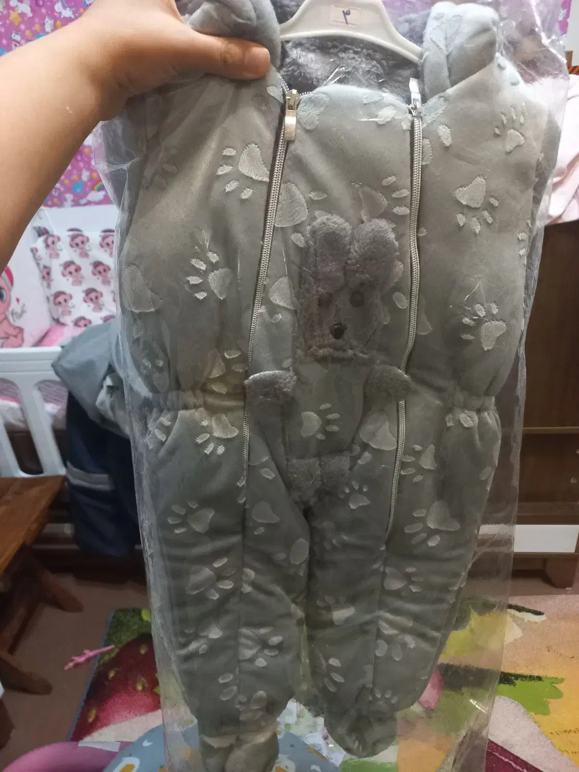 سرهمی ضخیم|کفش و لباس بچه|بروجرد, |دیوار