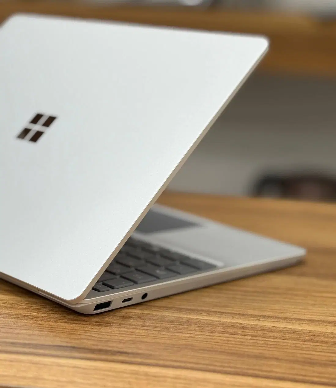 surface laptop بدون نقطه|رایانه همراه|اصفهان, کساره|دیوار