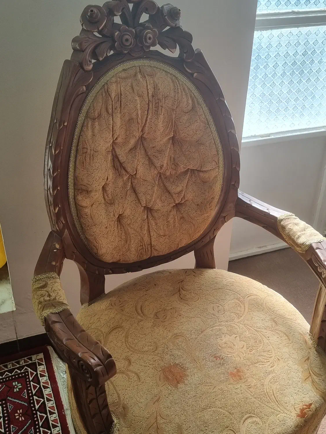 مبل سلطنتی چوب یک تیکه|مبلمان خانگی و میز عسلی|شیراز, جانبازان|دیوار