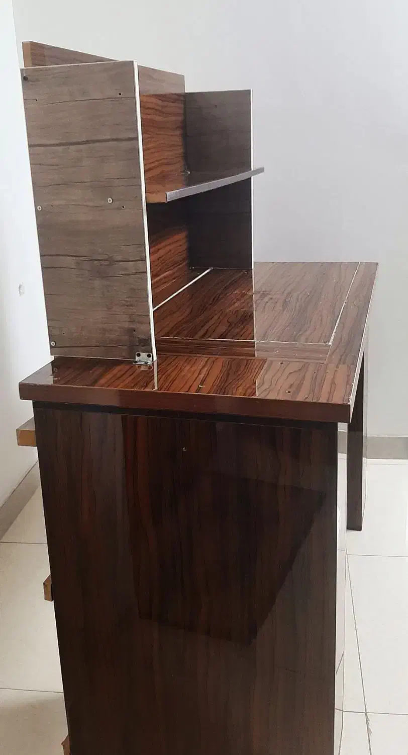 میزمطالعه واداری فروش فوری به اولین نفرتخفیف ویژه|مبلمان اداری|کرمانشاه, |دیوار