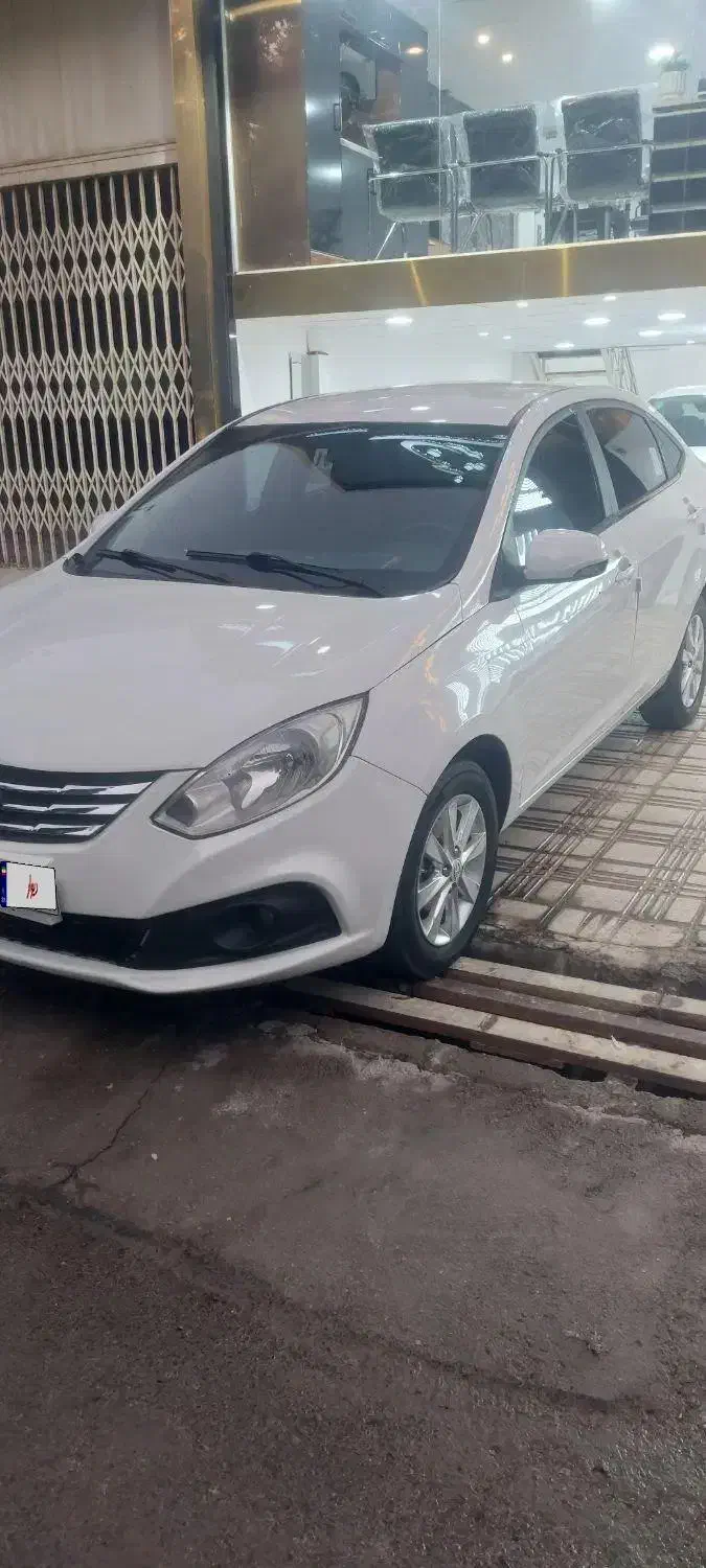 جک جی ۴ مدل ۹۸|خودرو سواری و وانت|خرمآباد, |دیوار