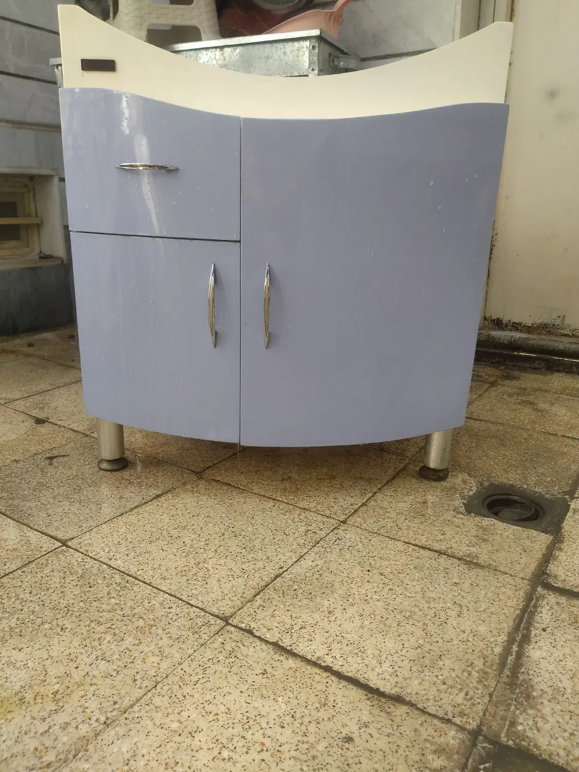 کمد رو شویی کاملا سالم|لوازم سرویس بهداشتی|خرمآباد, |دیوار