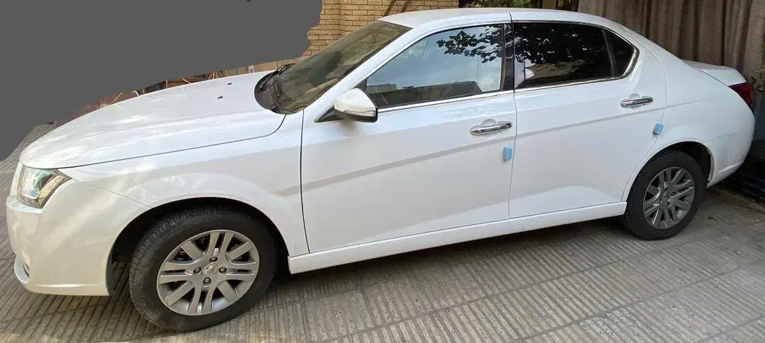 دنا پلاس فروش فوری|خودرو سواری و وانت|شیراز, فخرآباد (دروازه کازرون)|دیوار