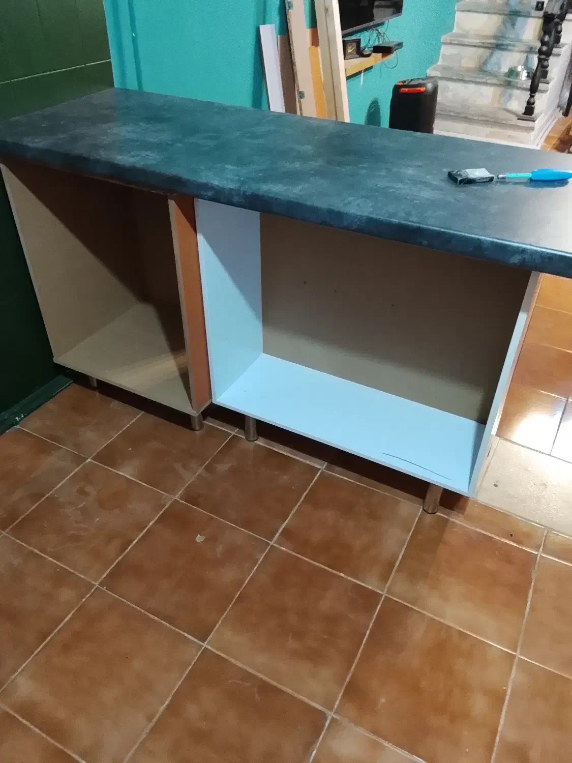 نجار و فنی کار|خدمات پیشه و مهارت|رشت, توشیبا|دیوار