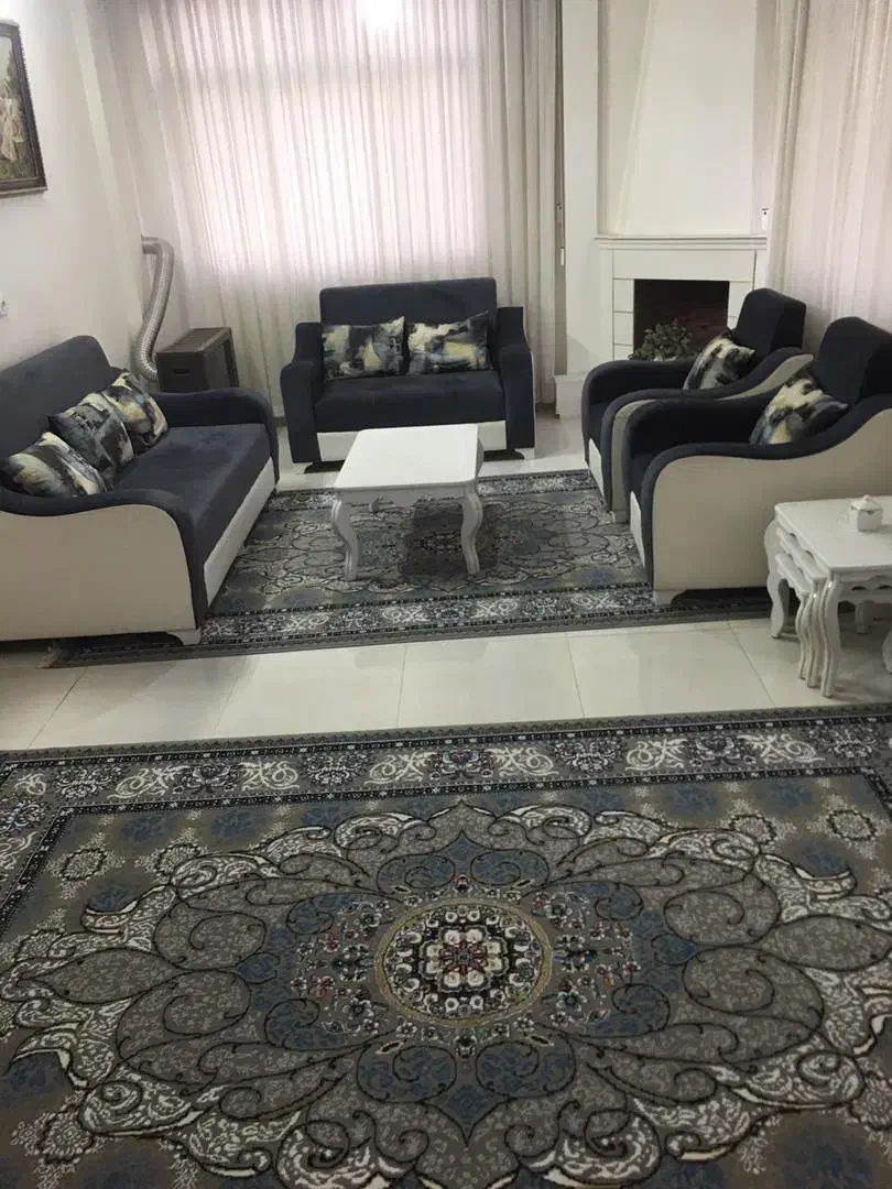 فروش فوری مبل راحتی هفت نفره در حد نو|مبلمان خانگی و میز عسلی|طرقبه, |دیوار