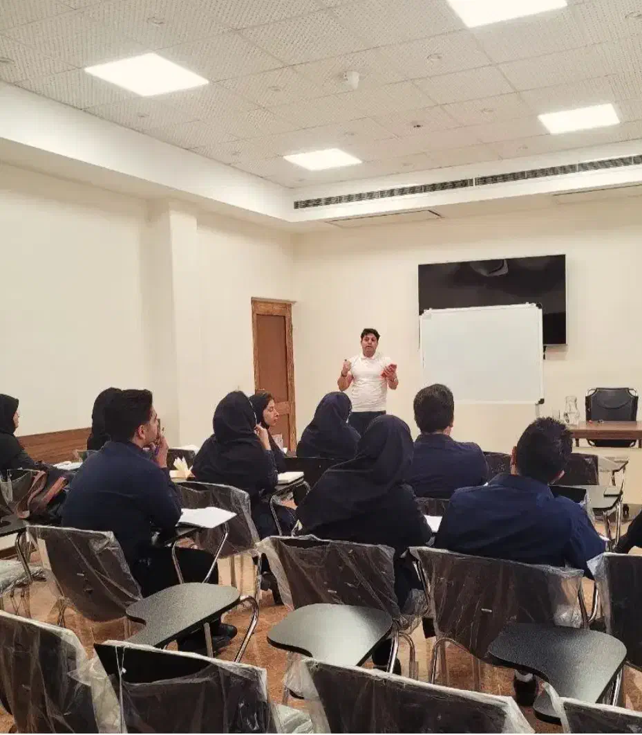 آموزش زبان انگلیسی از صفر تا مکالمه ومشاوره مهاجرت|خدمات آموزشی|کرمان, |دیوار