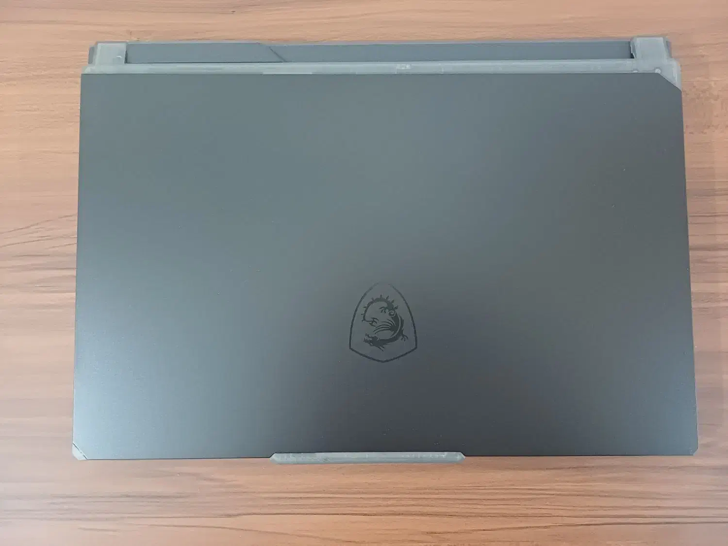 لپ تاپ گیمینگ|رایانه همراه|اصفهان, درب کوشک|دیوار