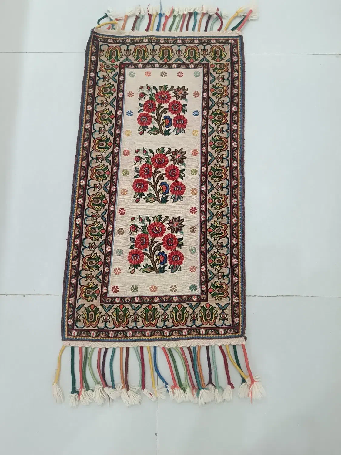 گلیم رومیزی|گلیم، جاجیم، گبه|سیرجان, |دیوار