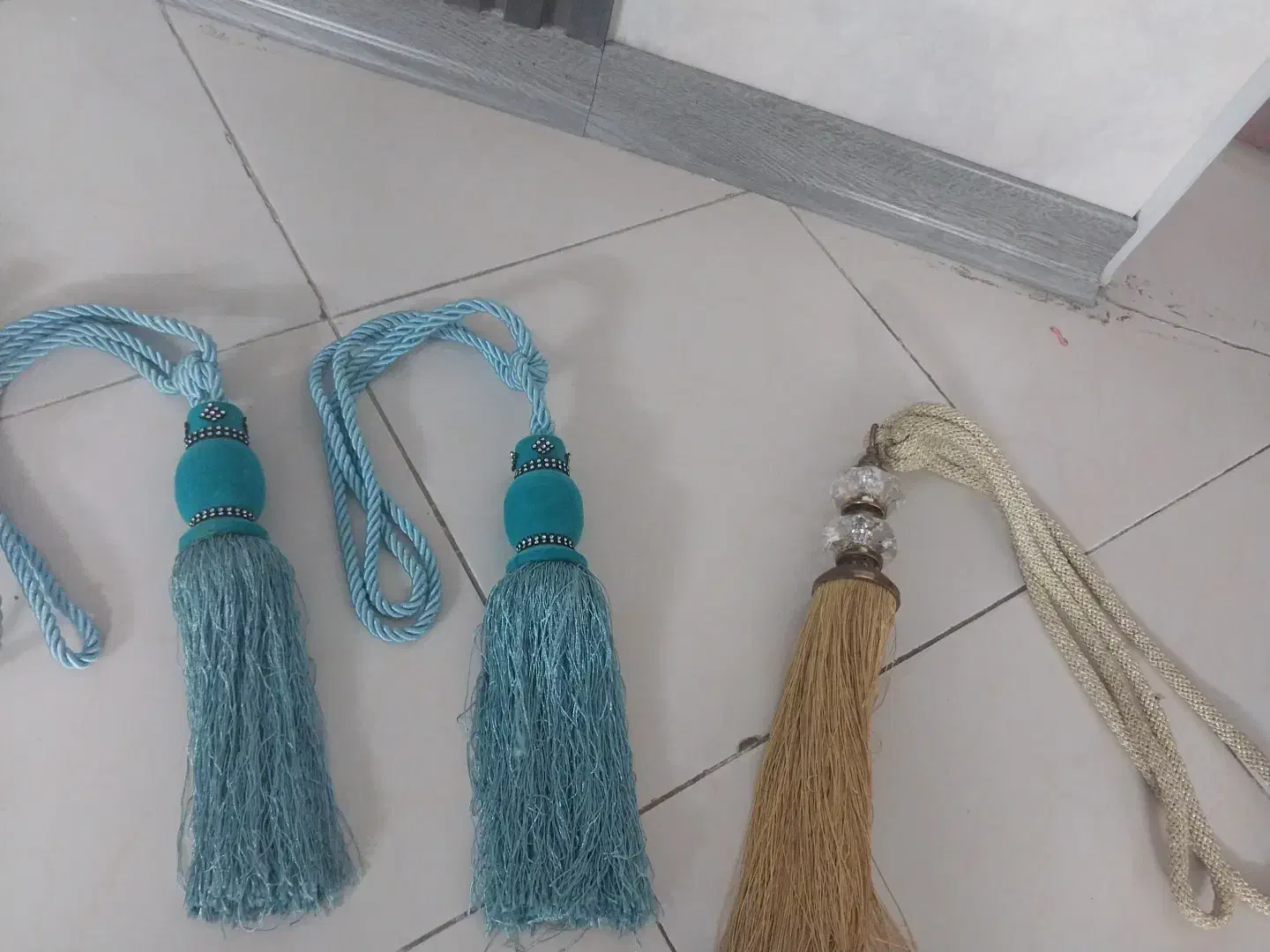 آویز و گل پرده|چراغ خواب و آباژور|مشهد, کارمندان دوم|دیوار