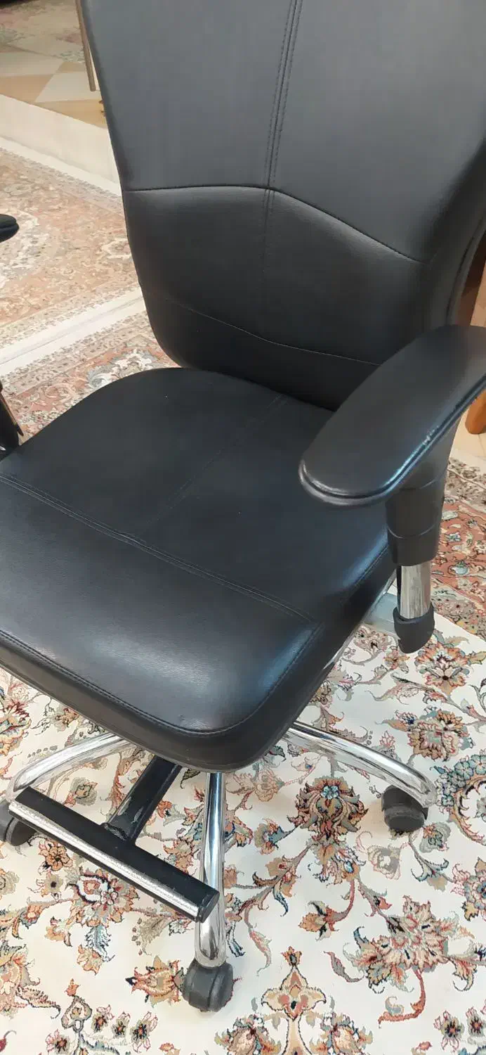 صندلی جک دار ‌درحد نو|صندلی و نیمکت|بروجرد, |دیوار