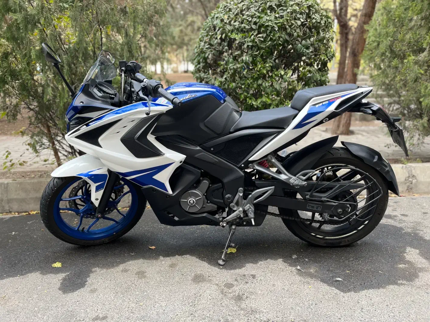 موتور آر اس ۲۰۰ آبی اسپشیال|موتورسیکلت|تهران, مرزداران|دیوار