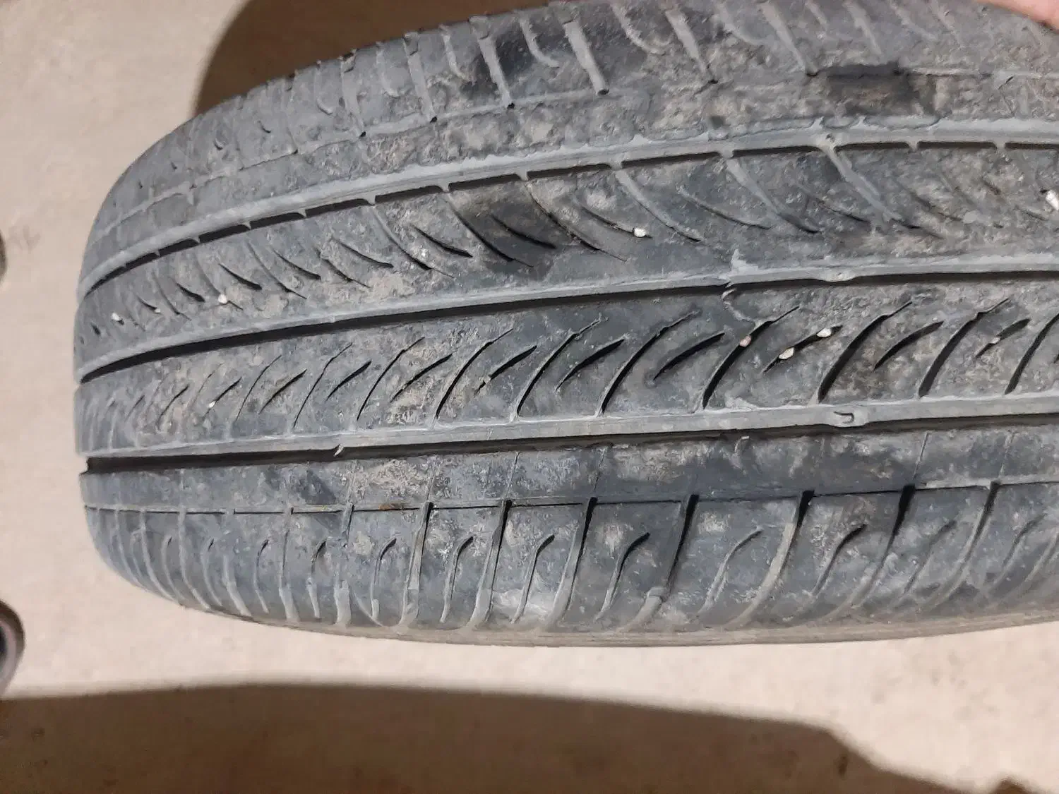 لاستیک کارکرده کوییک و تیبا|قطعات یدکی و لوازم جانبی|شباب, |دیوار