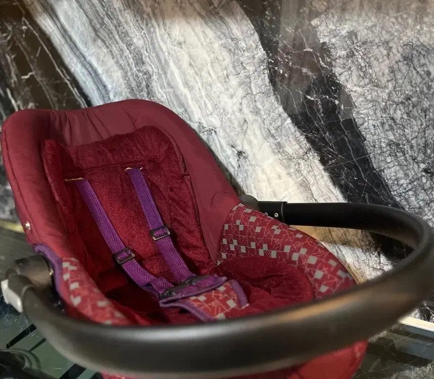 سیسمونی، کریر،  روروئَک|اسباب و اثاث بچه|ری, شهرک نظامی|دیوار