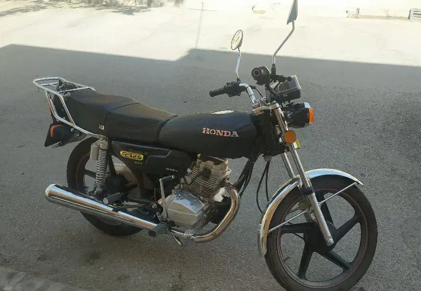 موتورسیکلت پرواز ۱۲۵ در حد نو مدل ۱۴۰۳|موتورسیکلت|شاهینشهر, شهرک گلدیس|دیوار