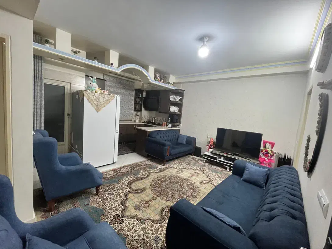 اپارتمان ۵۰ متری۱ خوابه *خیابان اقاجانی*با پارکینگ