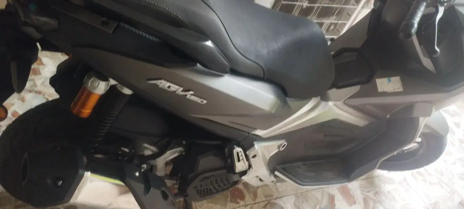 agv 150|موتورسیکلت|رشت, کوی قدس|دیوار