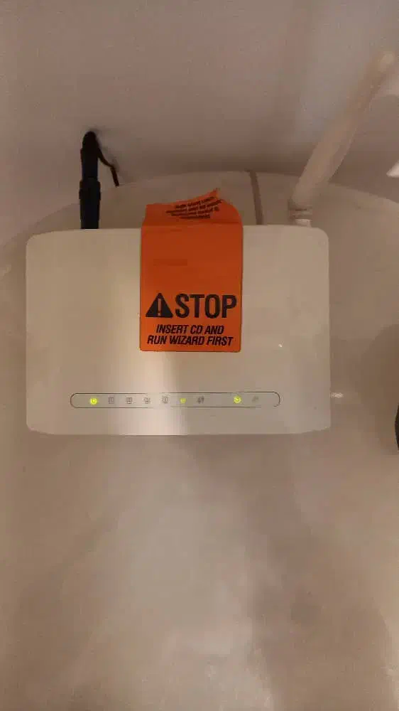 مودم سالم بدون ایرادبا جعبه و سیم تعداد ۲عدد|مودم و تجهیزات شبکه|کرج, حصارک بالا|دیوار