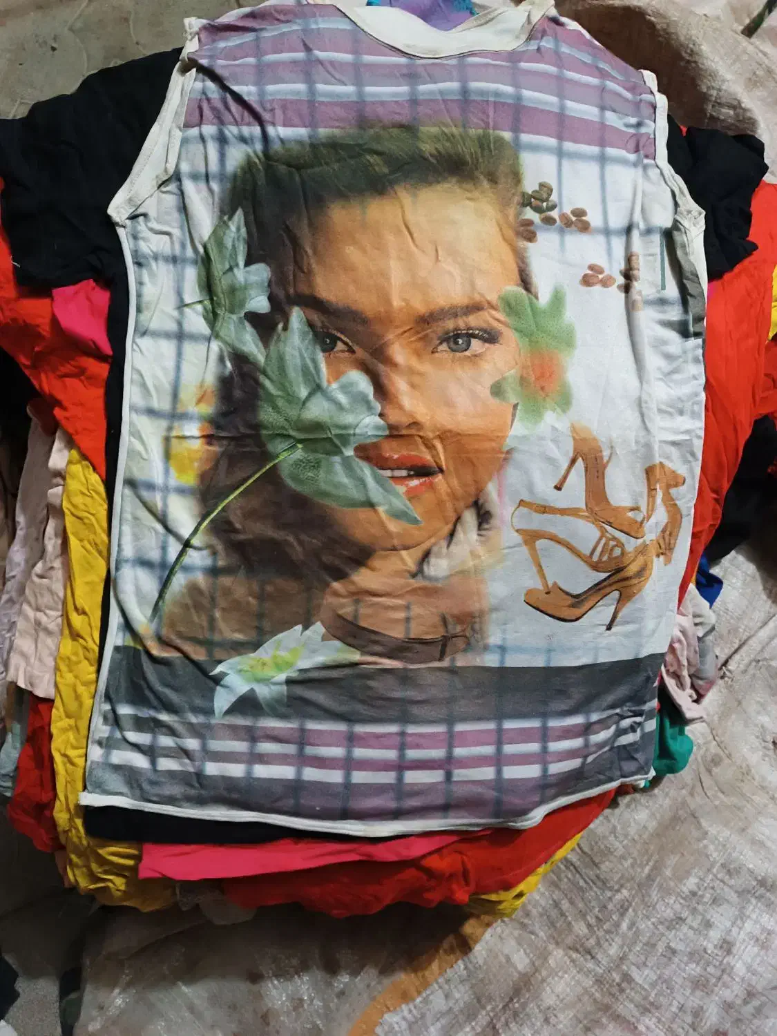 تعداد لباس زنانه|لباس|مرند, |دیوار