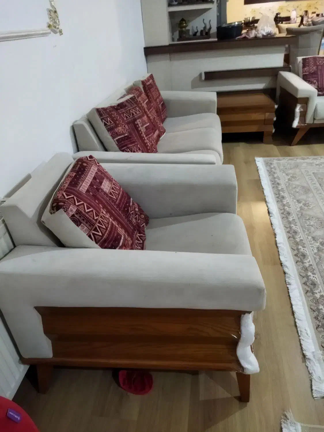 مبل فوق العاده راحت و بادوام و غذاخوری|مبلمان خانگی و میز عسلی|اردبیل, |دیوار