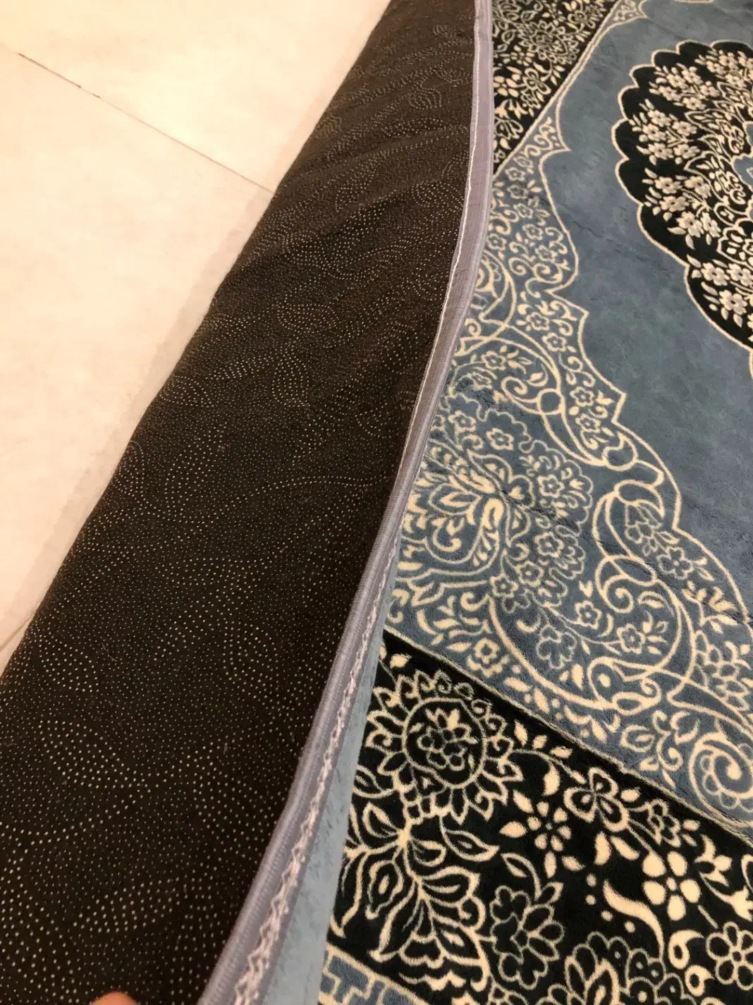 روفرشی|روفرشی|رشت, آزادگان|دیوار