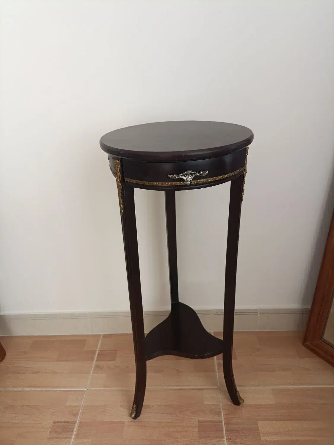 میز تلفن|میز تلفن|کرمانشاه, |دیوار