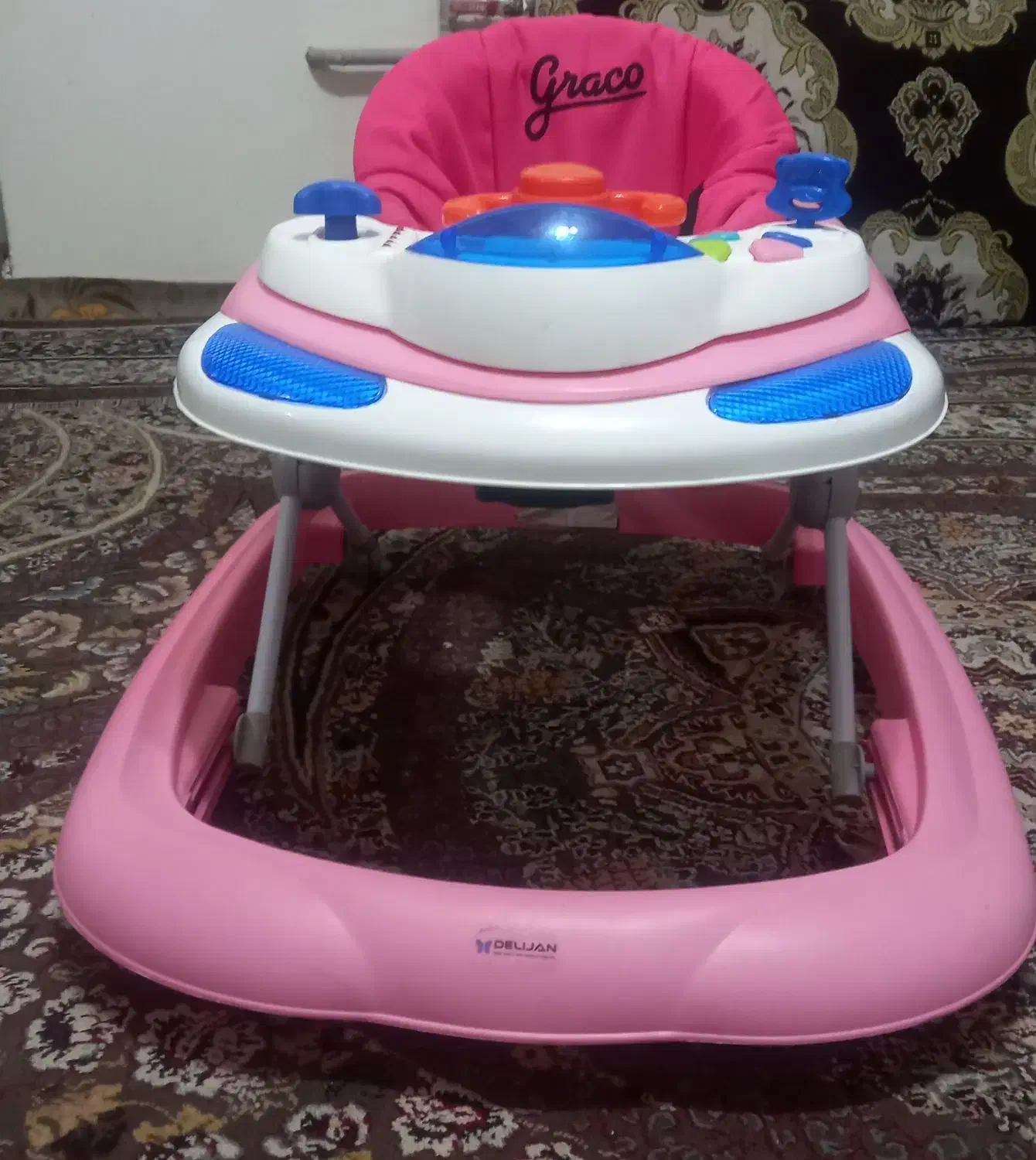 روروئک|کالسکه و لوازم جانبی|آستانه اشرفیه, |دیوار