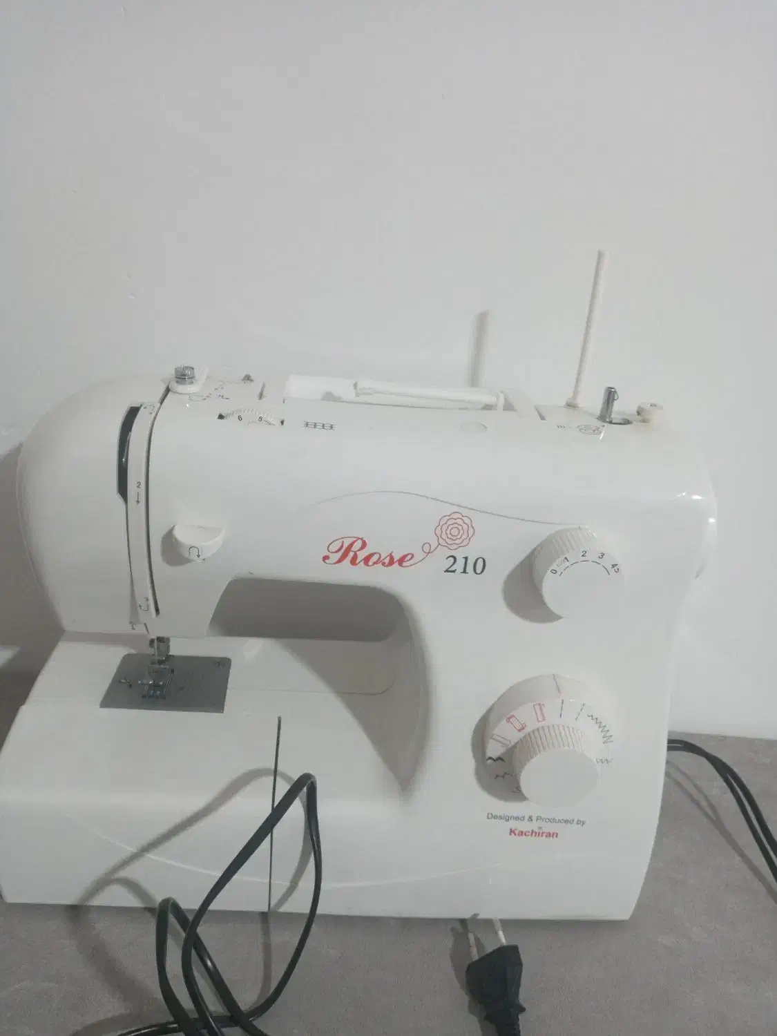 چرخ خیاطی خانگی رز کاچیران|چرخ خیاطی و ریسندگی|عطاملک, |دیوار