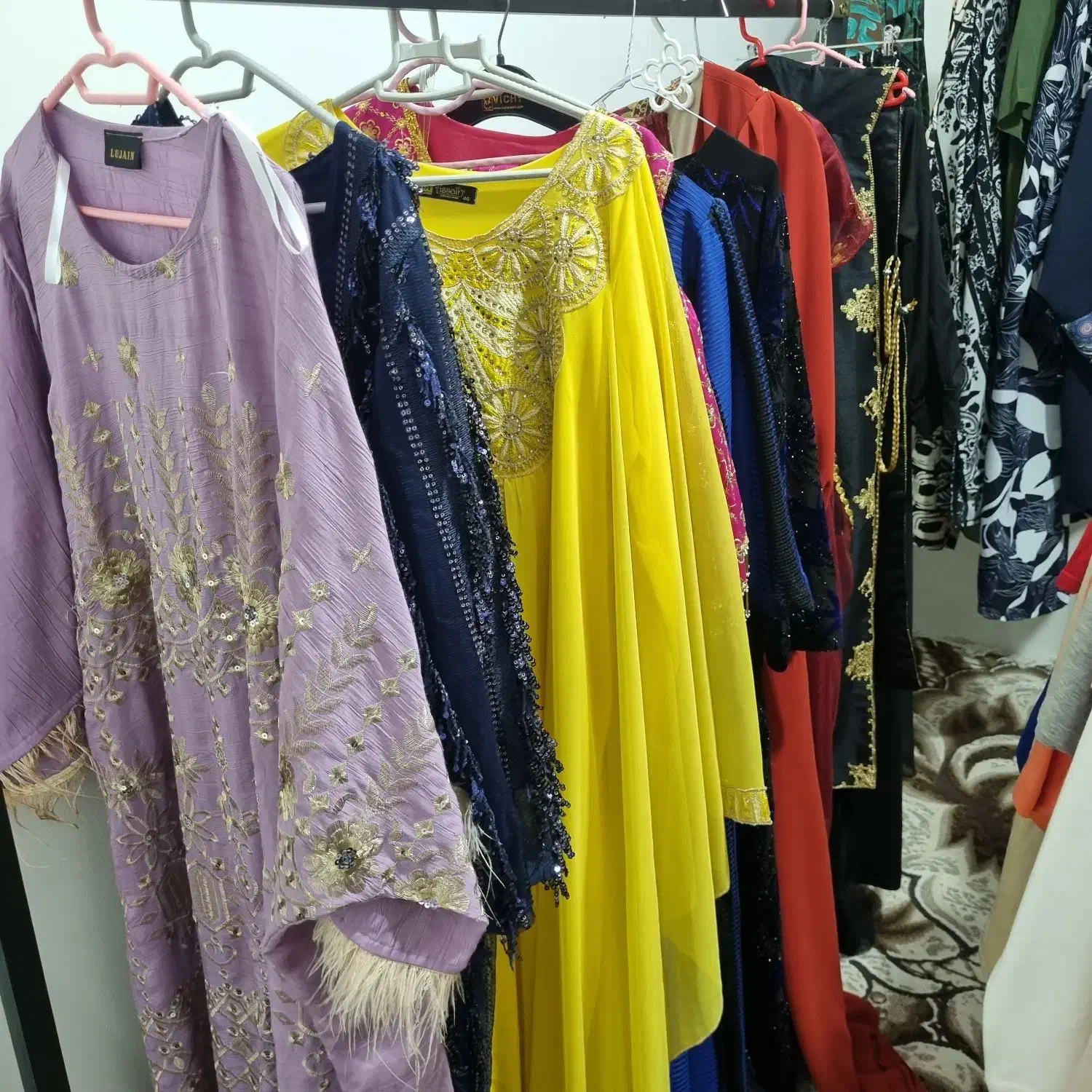 لباس|لباس|بندر امام خمینی, |دیوار