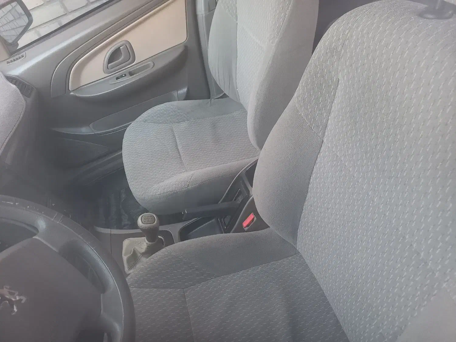 پژو ۴۰۵ تمیز و کم کار|خودرو سواری و وانت|فولادشهر, A4|دیوار