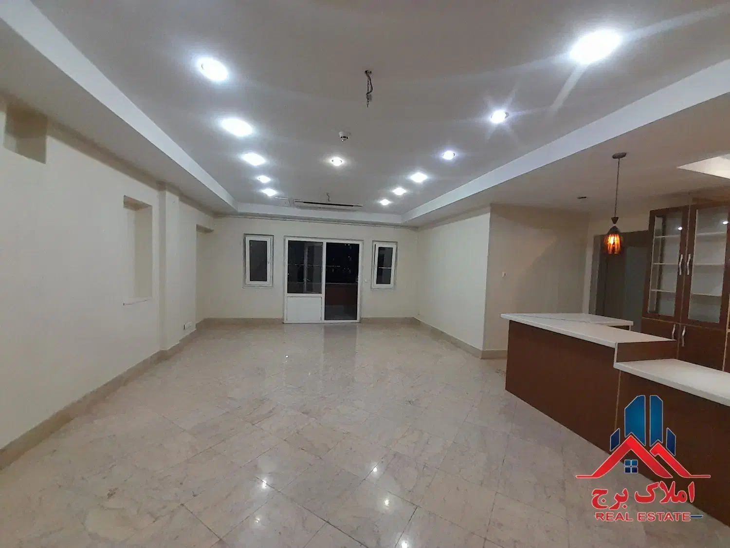 *شهرک چشمه ۱۲۵متر ۲خ ۲تراس ۲انباری طبقه آخر برج*