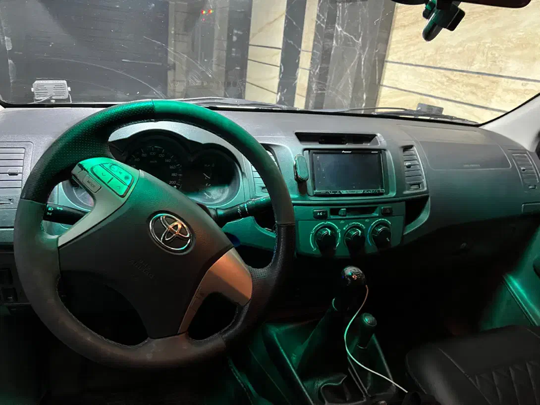 تویوتا هایلوکس مدل ۲۰۱۳|خودرو سواری و وانت|تهران, شهرک غرب|دیوار