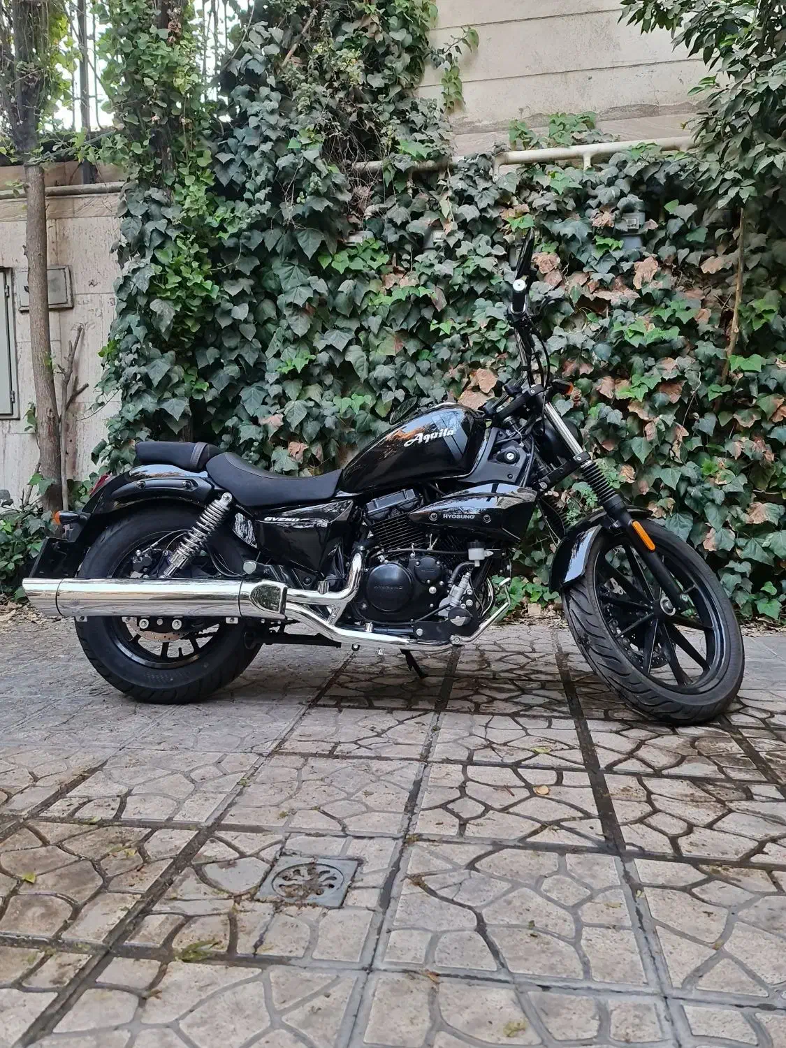 هیوسانگ آکویلا آکوئیلا ۱۴۰۲ در حد صفر مشکی هارلی|موتورسیکلت|تهران, نیروی هوایی (پیروزی)|دیوار