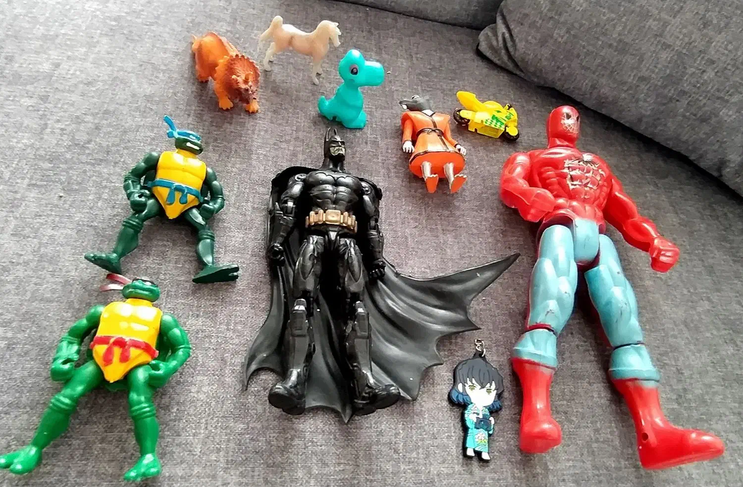 اسباب بازی و لباس کودک|اسباب‌بازی بچه|تهران, ارامنه|دیوار