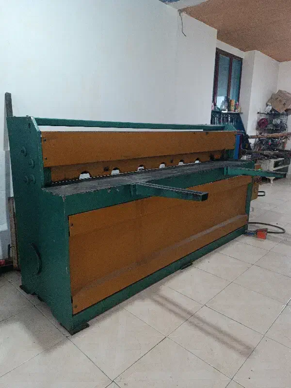 دستگاه گیوتین ،خم و نقطه جوش|ماشینآلات صنعتی|باسمنج, |دیوار