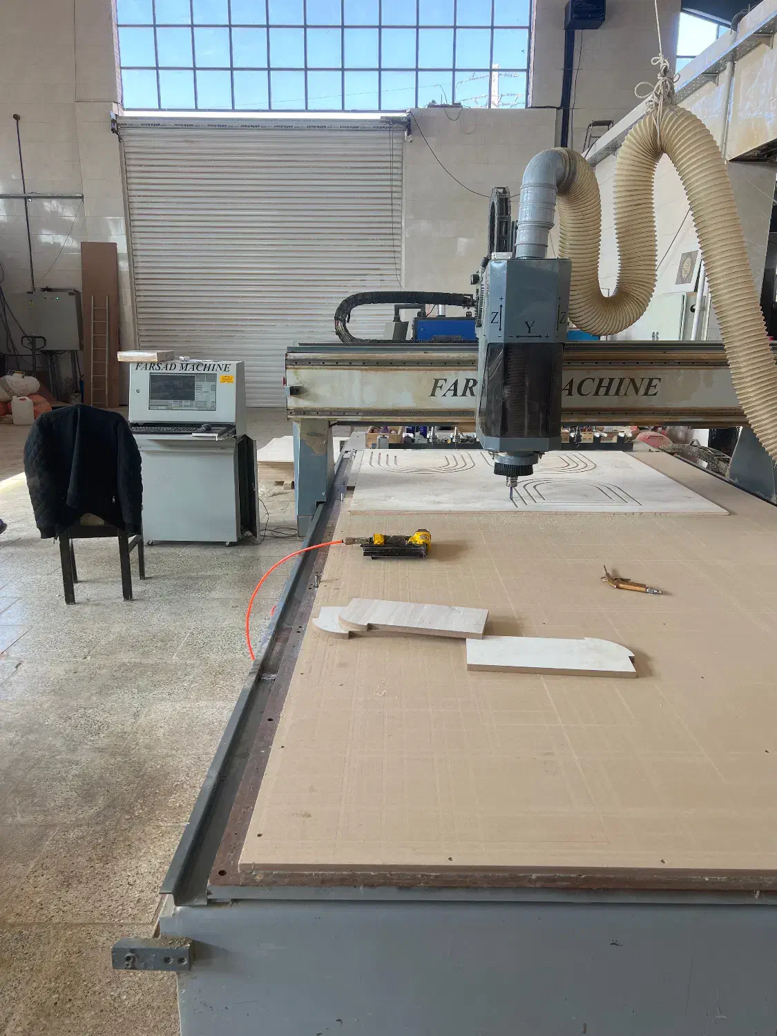 اپراتور ماشین سی ان سی دو بعدی چوب و ام دی اف|استخدام صنعتی، فنی، مهندسی|قنوات, |دیوار