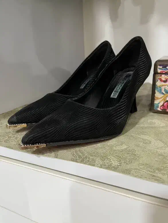 کفش پاشنه دار|کیف، کفش، کمربند|بهارستان, |دیوار