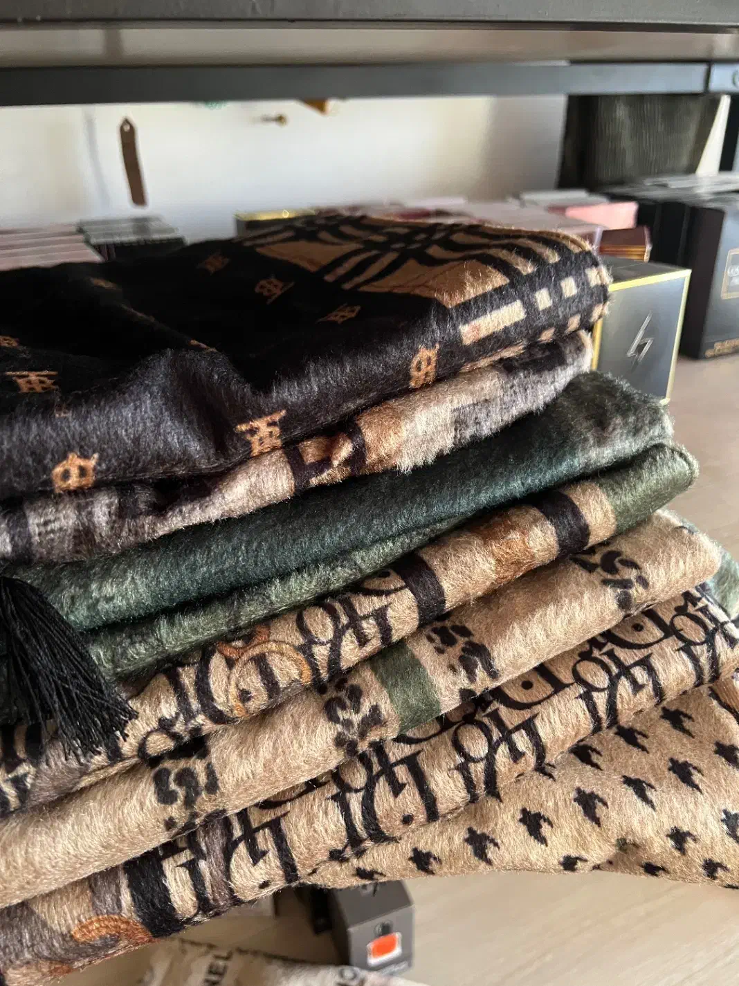 شال عمده زیر قیمت|لباس|رفسنجان, |دیوار