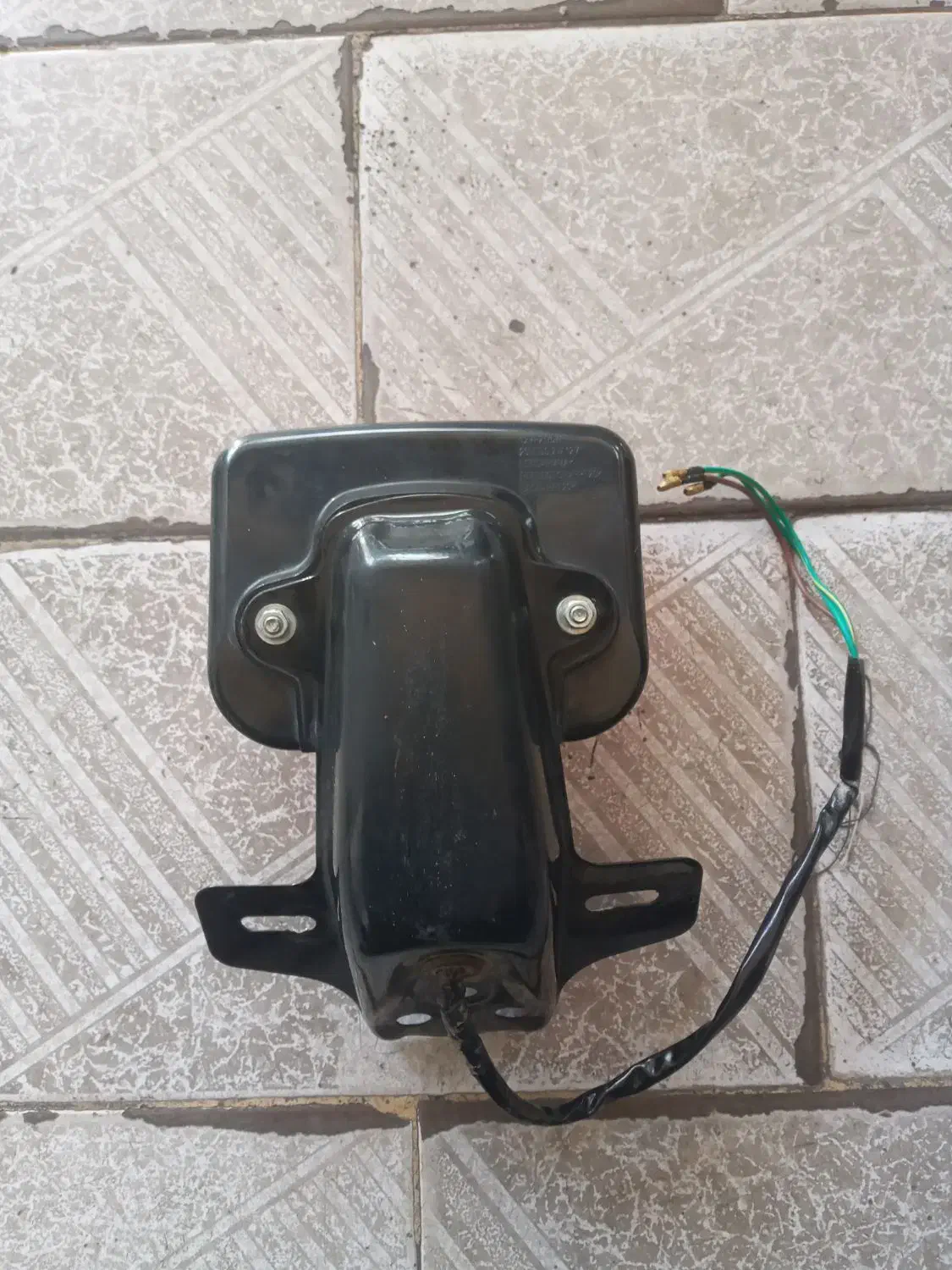 باطری هندا ۱۲۵ خطر عقب راهنمای ال ای دی|قطعات یدکی و لوازم جانبی|شیراز, نارنجستان|دیوار