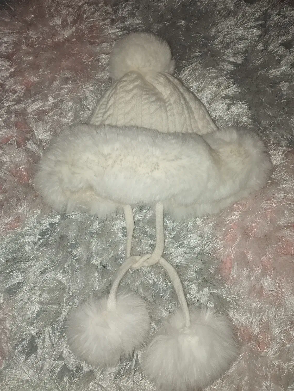 کلاه|لباس|اصفهان, خواجو|دیوار