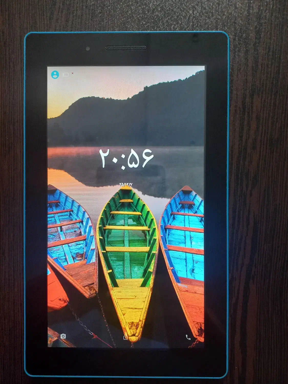 تبلت لنوو سالم|تبلت|شاهین‌شهر, خانه کارگر|دیوار